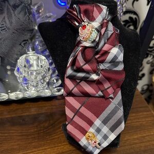 Elegant Burgundy Plaid Men's Tie
